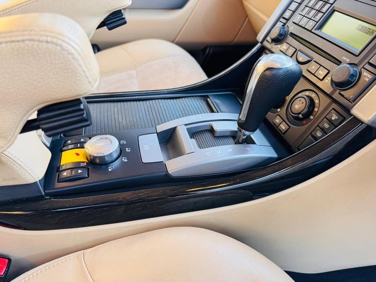 e865fef3-2eac-46f6-8a32-022a41e9